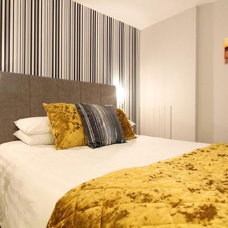 The Scarborough Travel And Holiday Lodge Bagian luar foto