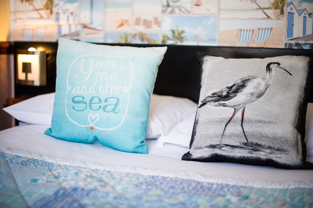 The Scarborough Travel And Holiday Lodge Bagian luar foto