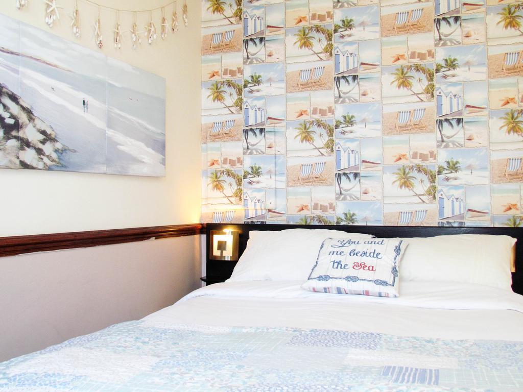 The Scarborough Travel And Holiday Lodge Bagian luar foto