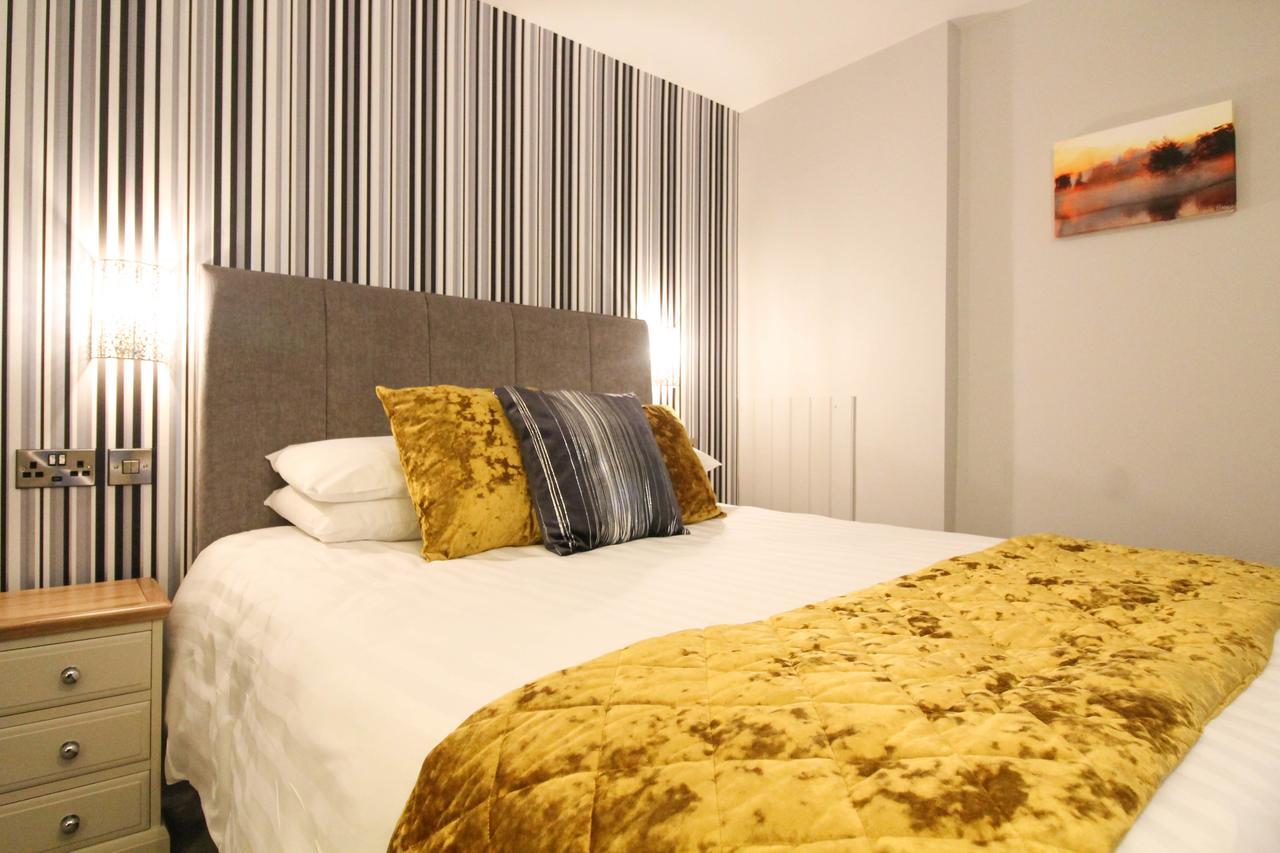 The Scarborough Travel And Holiday Lodge Bagian luar foto