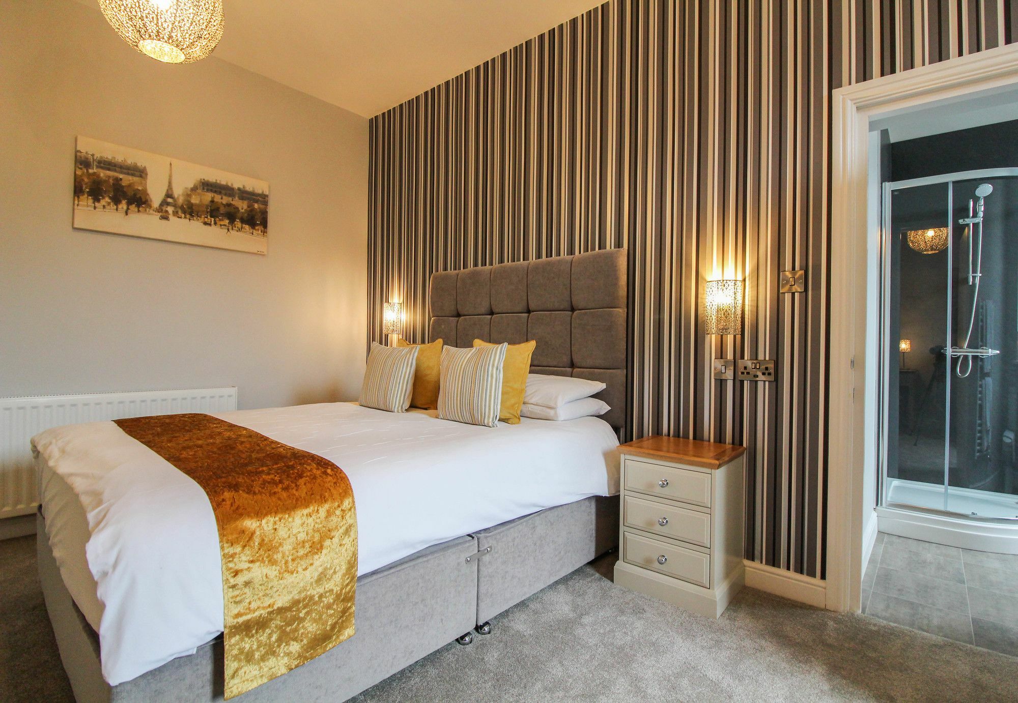 The Scarborough Travel And Holiday Lodge Bagian luar foto