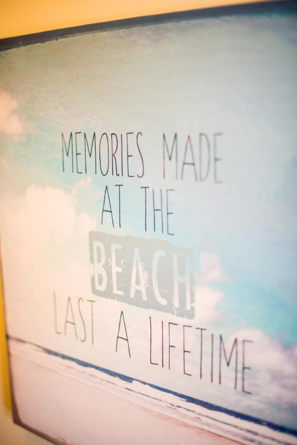 The Scarborough Travel And Holiday Lodge Bagian luar foto